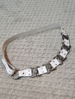 Lorena Antoniazzi White Leather Floral Embossed Silver Pewter XL Waist Belt